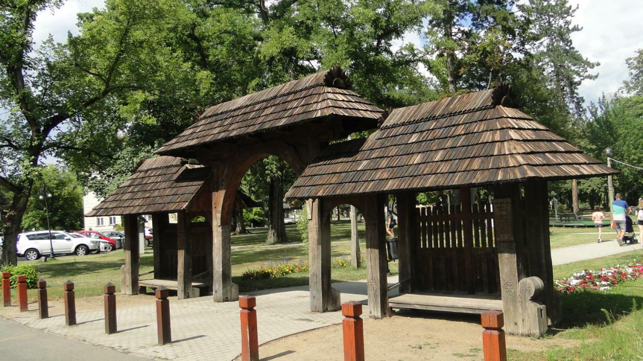 Lazaapartman Nyíregyháza Zewnętrze zdjęcie