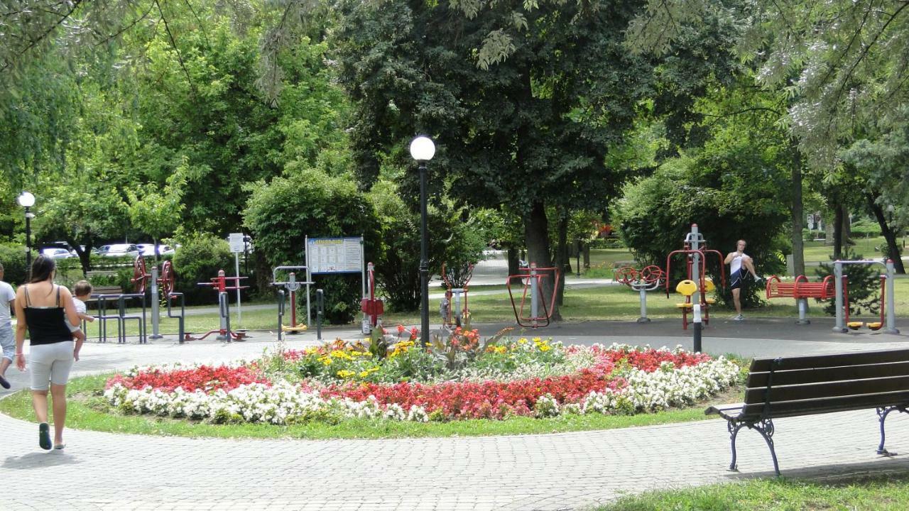 Lazaapartman Nyíregyháza Zewnętrze zdjęcie