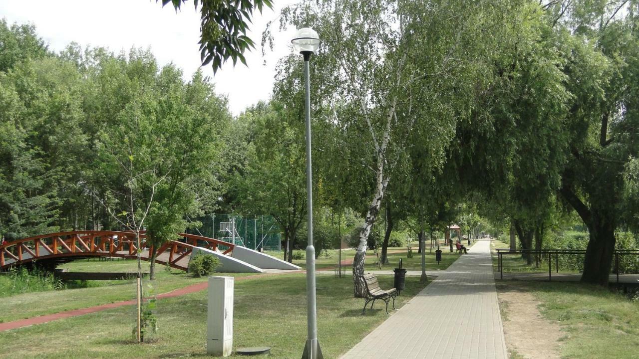 Lazaapartman Nyíregyháza Zewnętrze zdjęcie