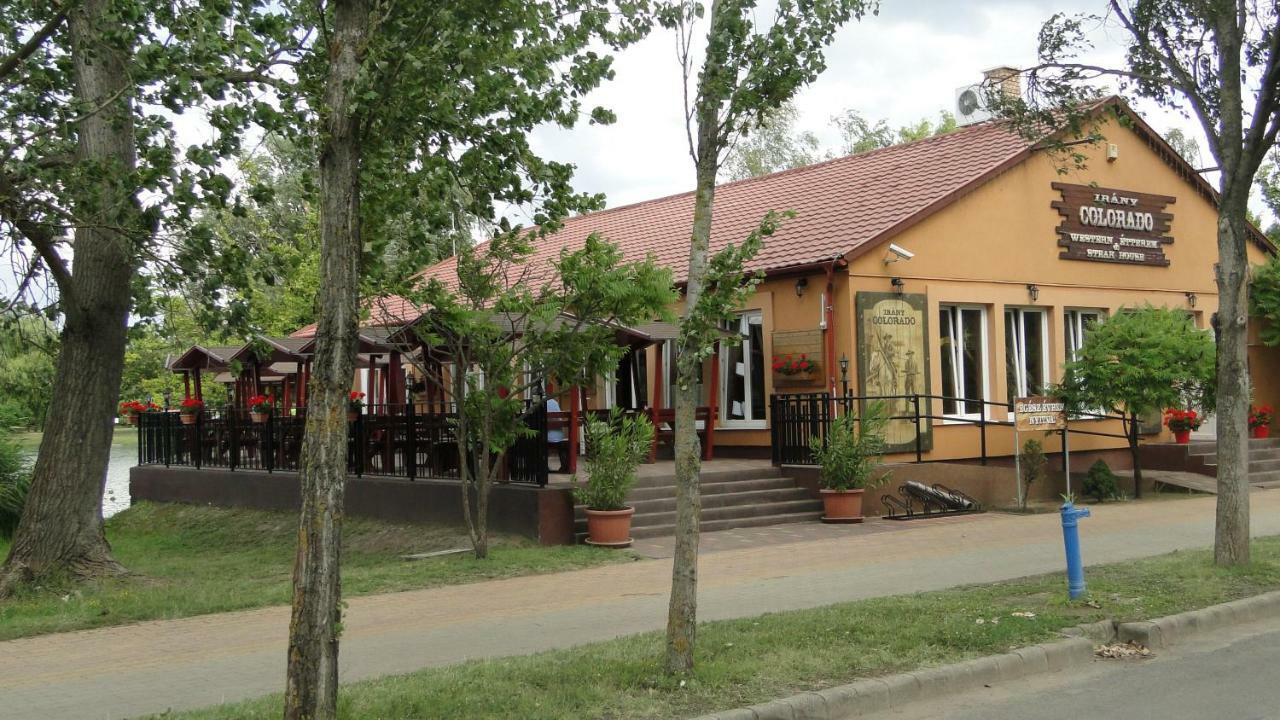Lazaapartman Nyíregyháza Zewnętrze zdjęcie