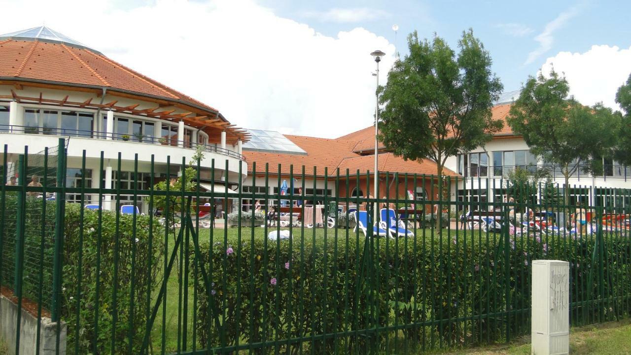 Lazaapartman Nyíregyháza Zewnętrze zdjęcie